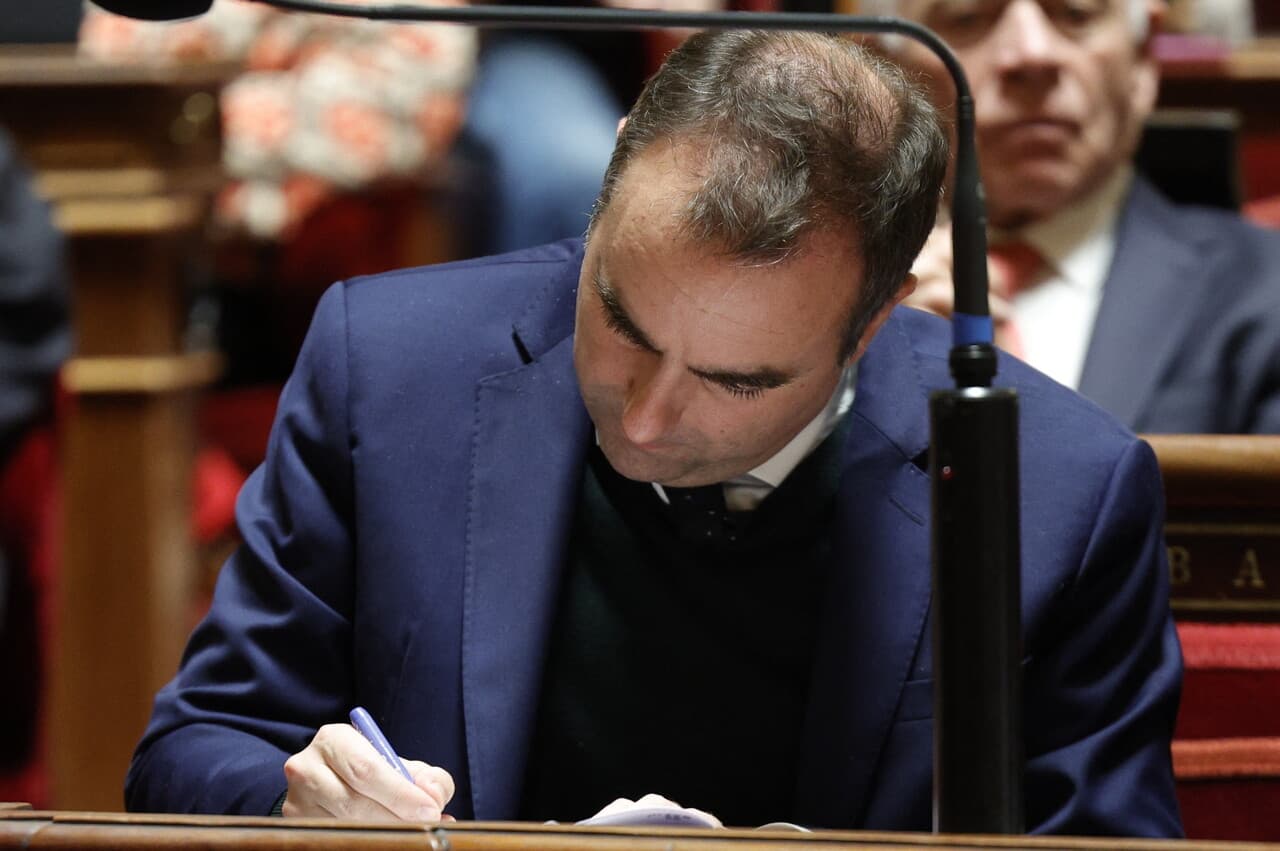 Lecornu tenta di salvare il bilancio Sécu senza il 49.3