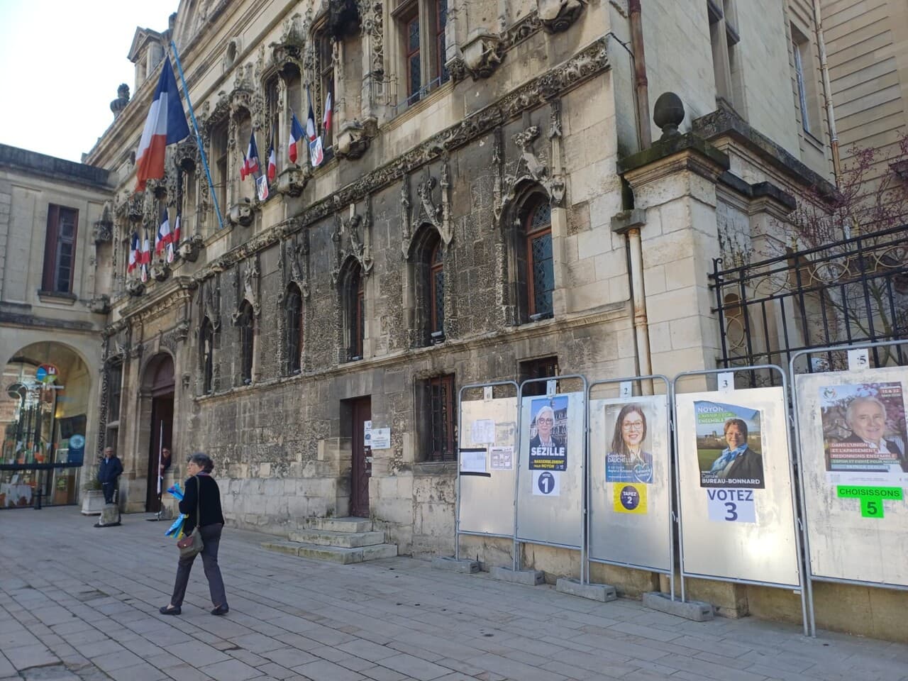 Municipales françaises: quand la métropole s'agite